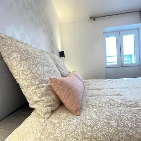 شقة Renting - Fersen - 2 Vieil - Ac - Safranier - Big Terrace *