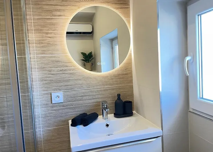 Renting - Fersen - 2 Vieil - Ac - Safranier - Big Terrace דירה